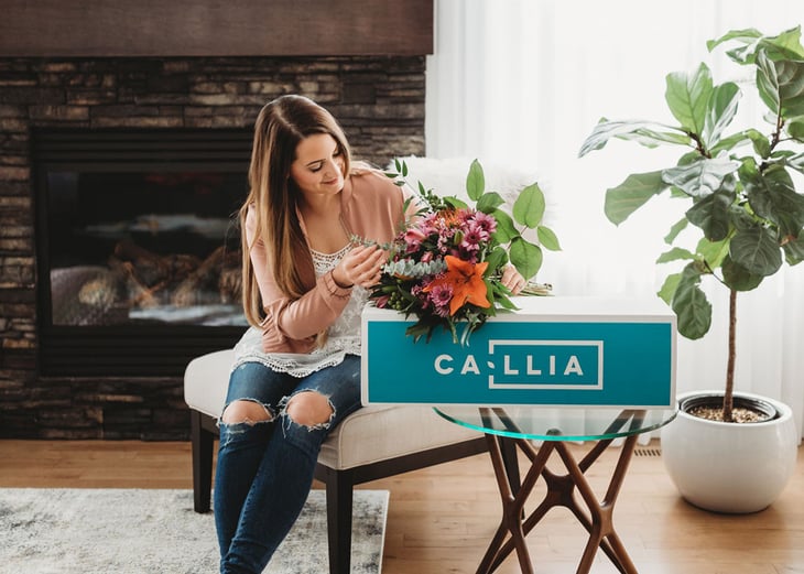 callia-flower-bouquet-and-woman